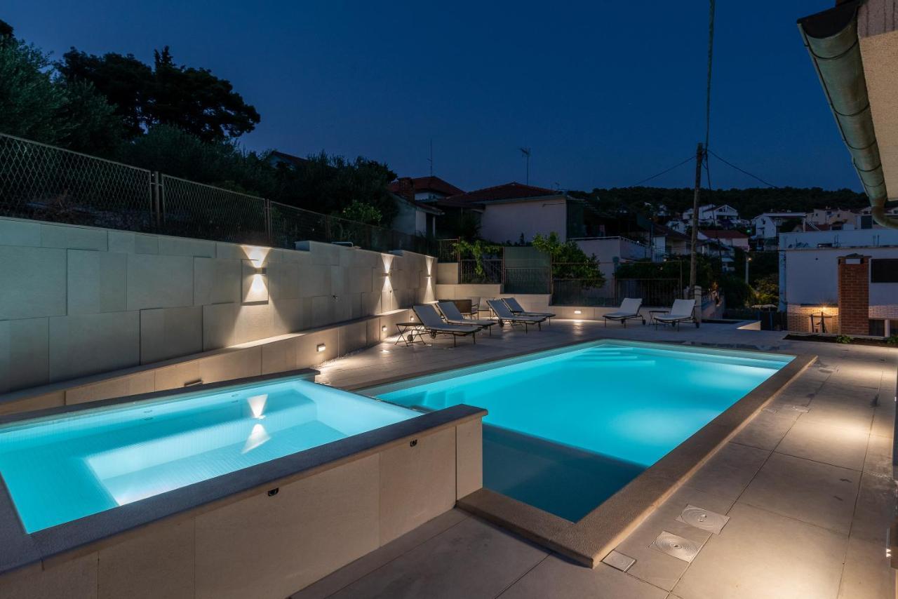 Villa Lavandula With Heated Swimming Pool Trogir Exterior foto