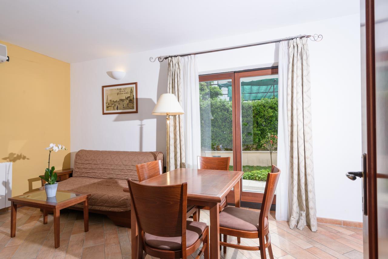 Villa Lavandula With Heated Swimming Pool Trogir Exterior foto